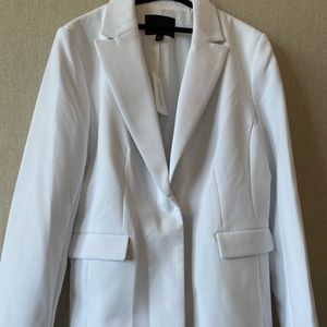 NEW & TRENDING Banana Republic long & lean blazer- White